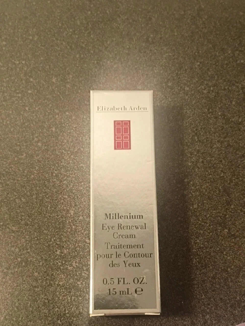 Elizabeth Arden Millennium Eye Renewal Cream